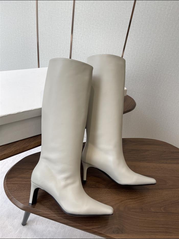 2025112817448976 480